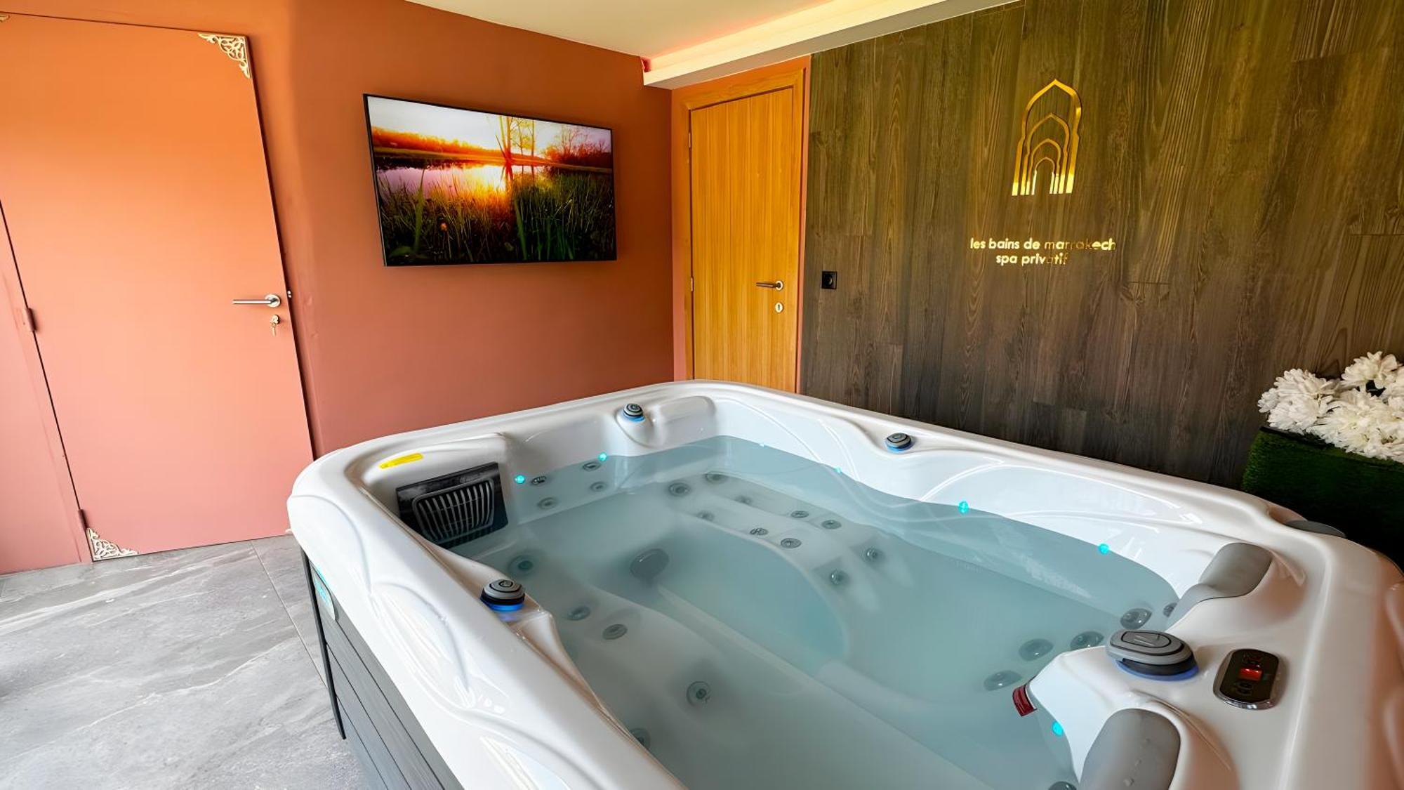 ホテル Les Bains De Marrakech トゥルネー エクステリア 写真